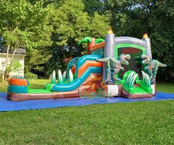 450879802 461696023293034 7754336300340394732 n 1721936858 Dino Dive Bounce House & Slide Combo (Wet Or Dry)